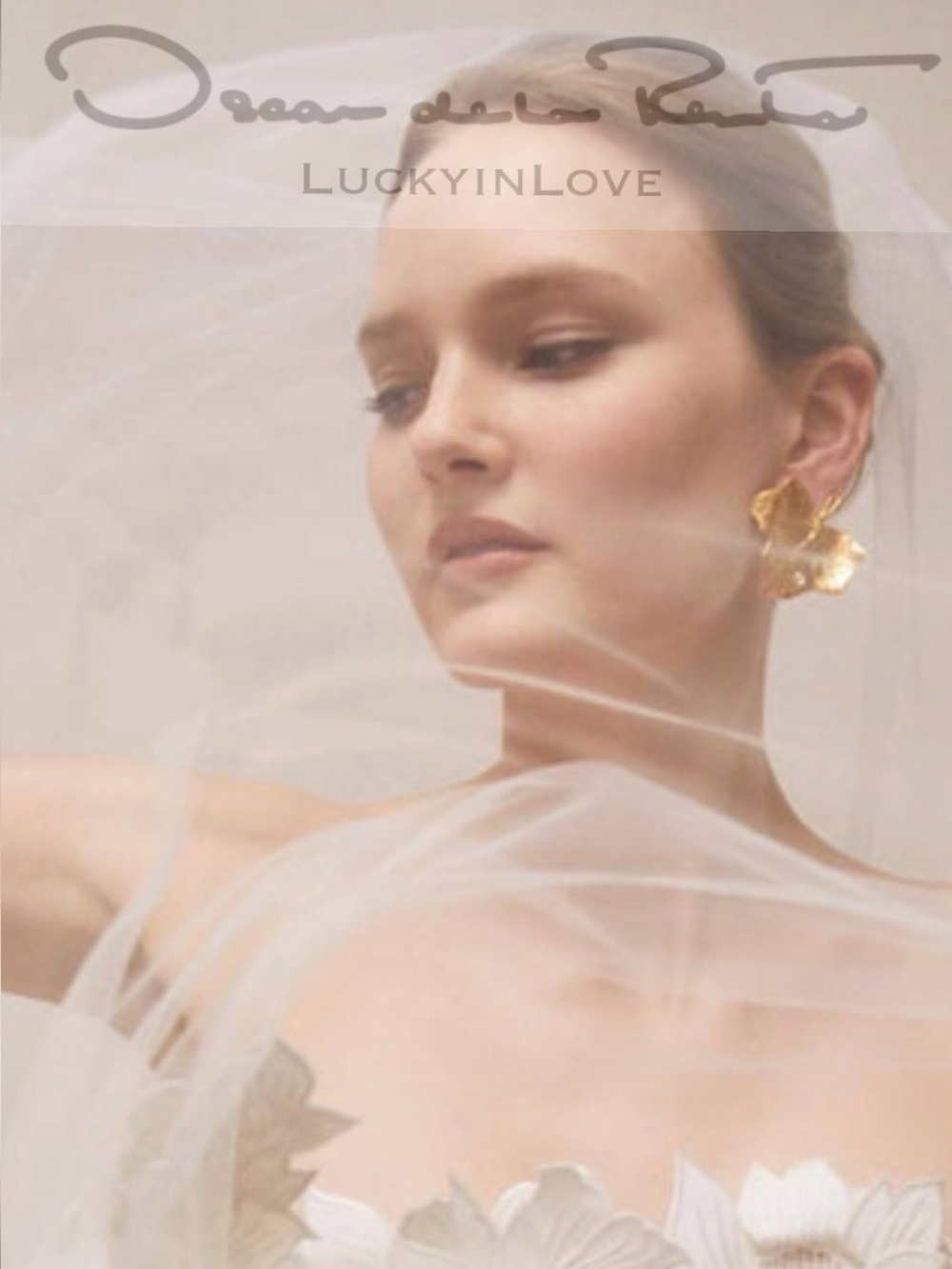 Oscar de la Renta • Ivy Leaf with Pearl Gold Plated Clip- on Earrings - Picture 2 of 15